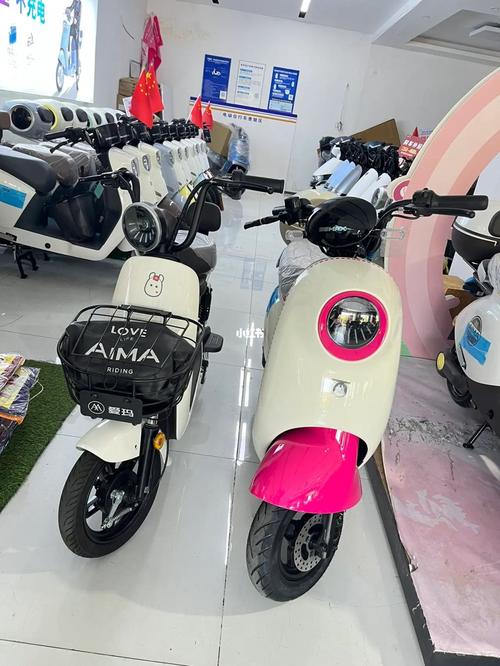爱玛晴天国标电动车 深圳骑行新选择全解析